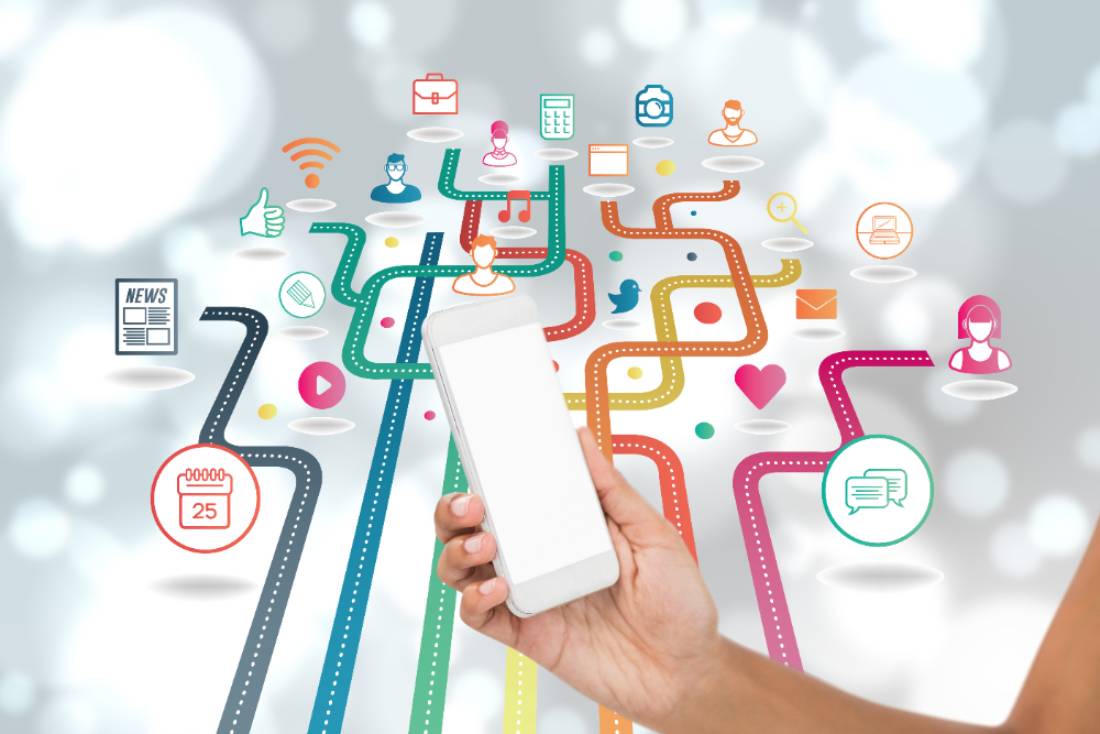 Omnichannel marketing illustration with connected devices and customers